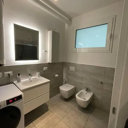 Palm 80 Mt Dal Mare E Comodo Per Venezia Daire Lido di Jesolo