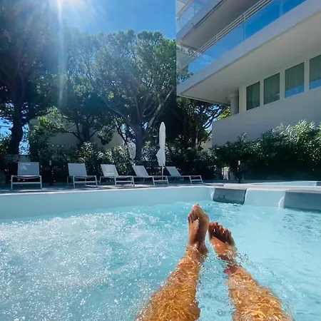 Daire Palm 80 Mt Dal Mare E Comodo Per Venezia Lido di Jesolo